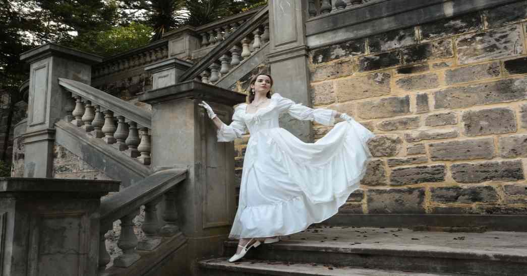 Where to Buy Sachin and Babi Gowns​
